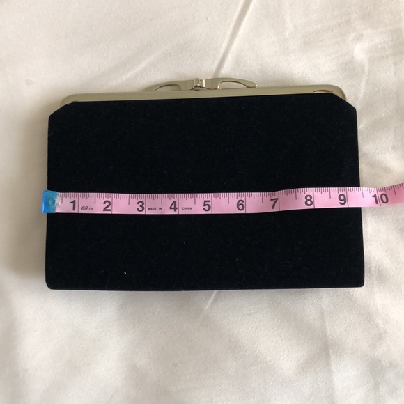 Vintage Velvet Clutch - Picture 4 of 6